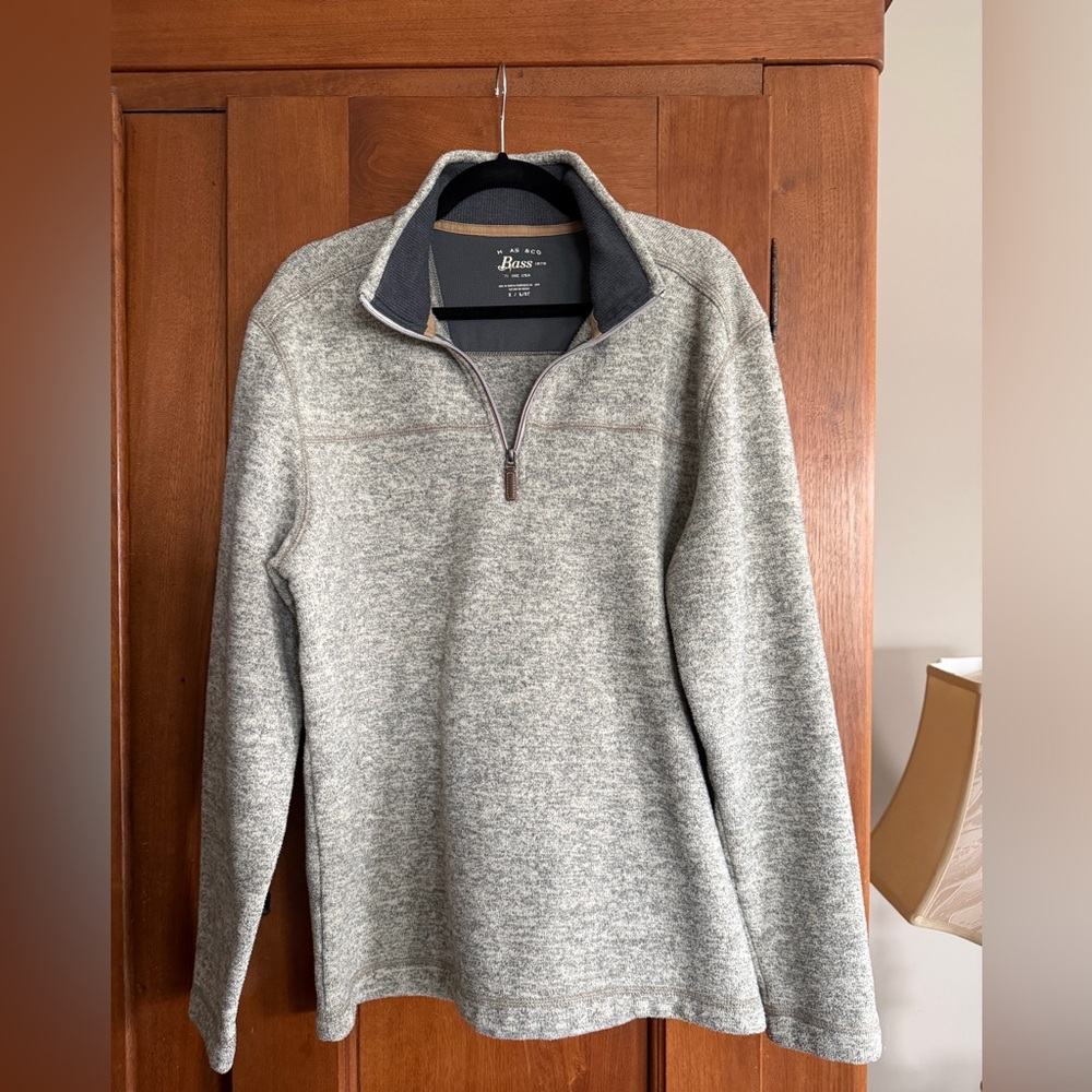 Bass Pro Shops Heather Gray Zip-Up Sweater